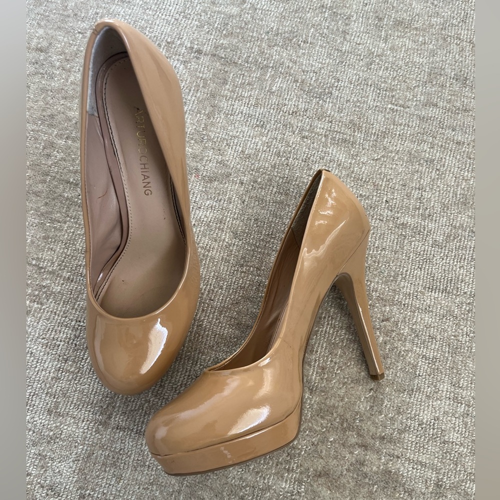 5” Nude Round Toe Heel